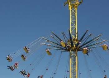 Elitch Gardens’ Star Flyer Gets Stuck; Riders Suspended 45 Minutes